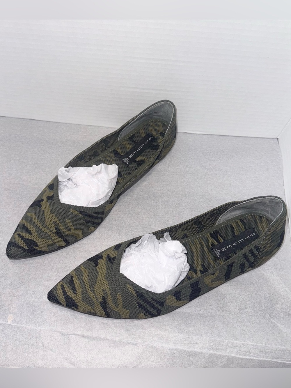 Steven by Steve Madden Rosy Camo Pointed Toe Flats Womens 9.5M